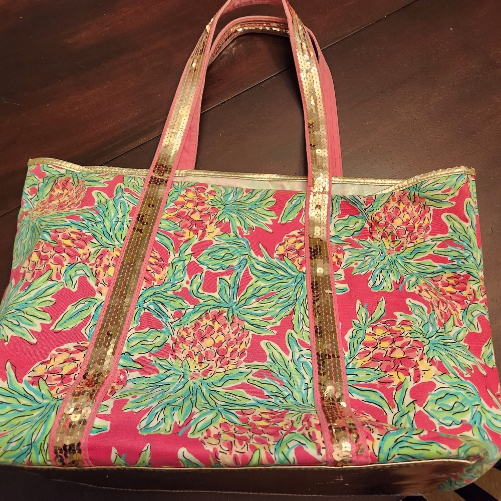 Lilly Pulitzer Tote Bag Sequin Handle Orchard Pink Spike the Punch Pineapples